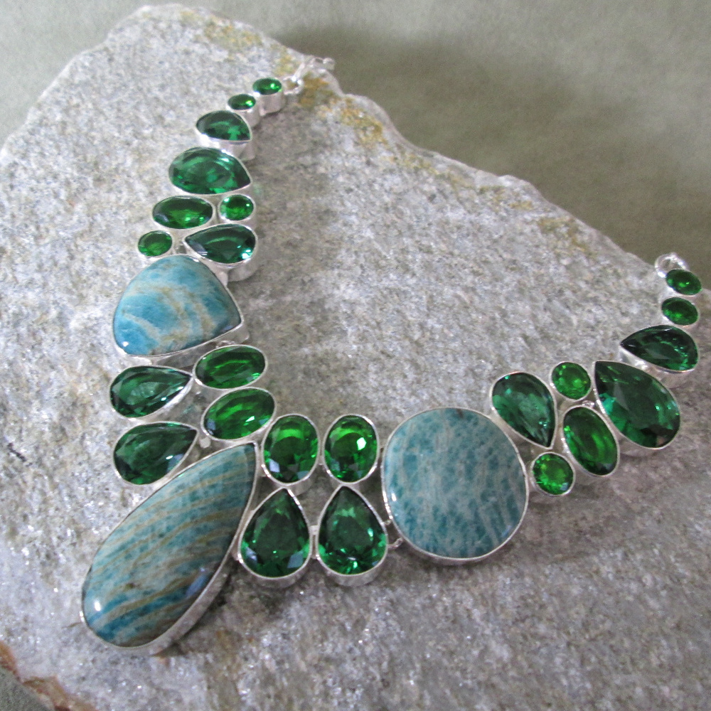 PERIDOT AMAZONITE Lavaliere Necklace  Ocean Blue - Picture 5 of 8